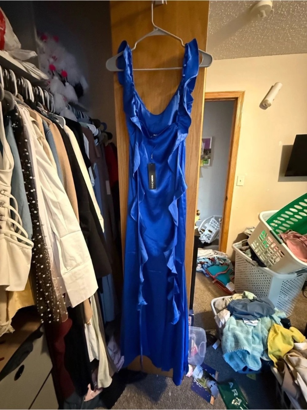 NEW WITH TAG! Fashion Nova Size Large L Satin Cobalt Blue Maxi Dress lot6413* - Picture 2 of 4